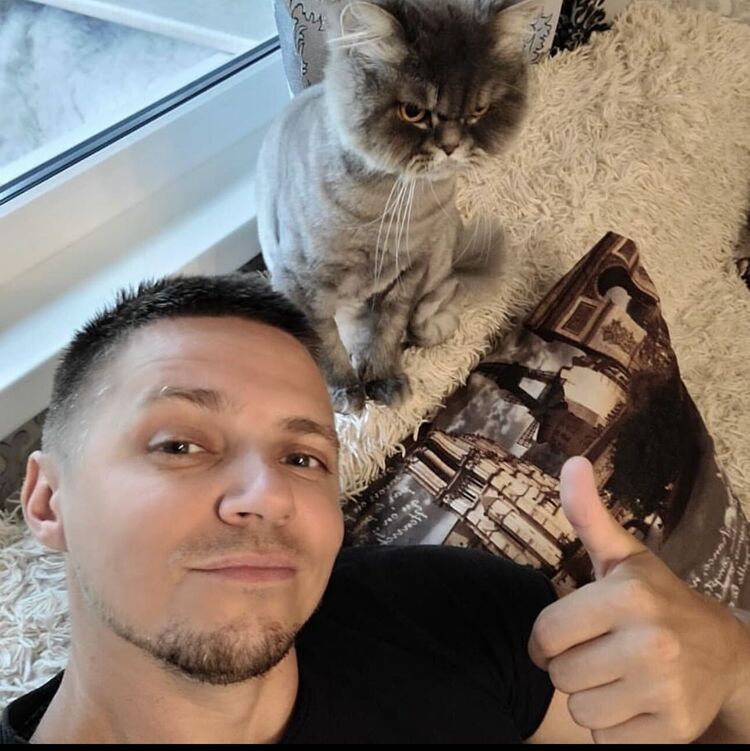  42164483  , 39 ,    -