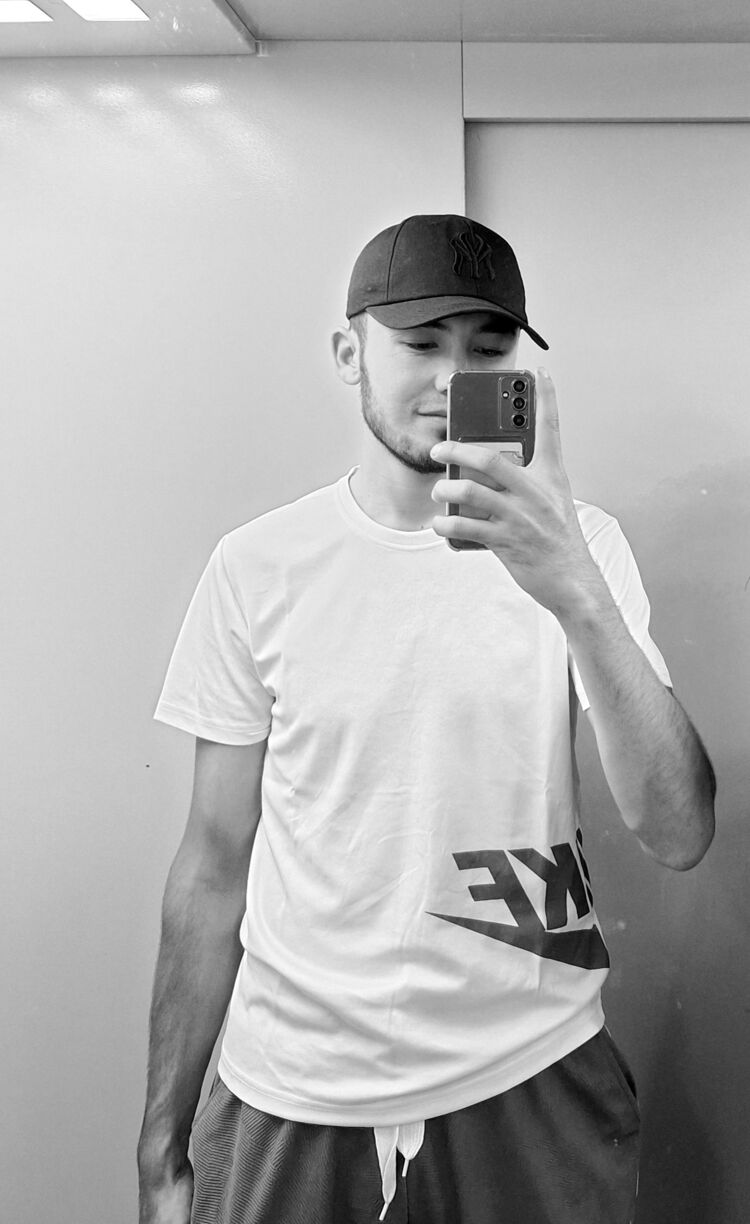  53256313  Hurshidjon, 21 ,    