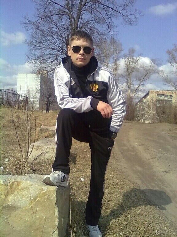  22587133  Sergej, 45 ,    