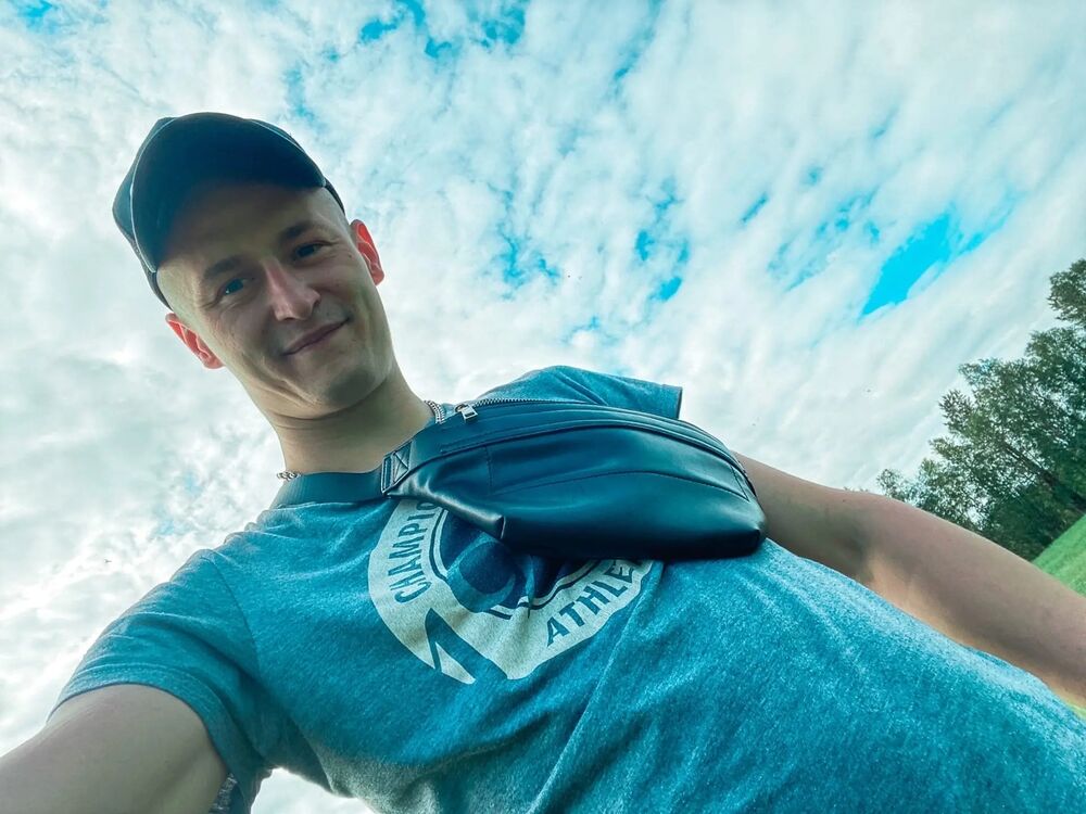  ,   Denis, 30 ,   ,   