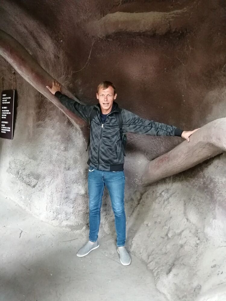  16787773  Denis, 38 ,    Praha