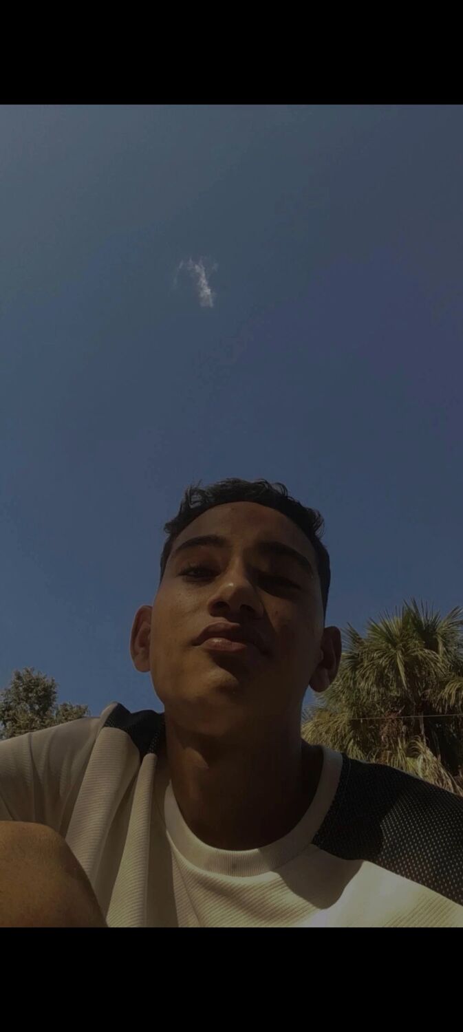  51112133  Emanuel, 19 ,    Dom Pedro