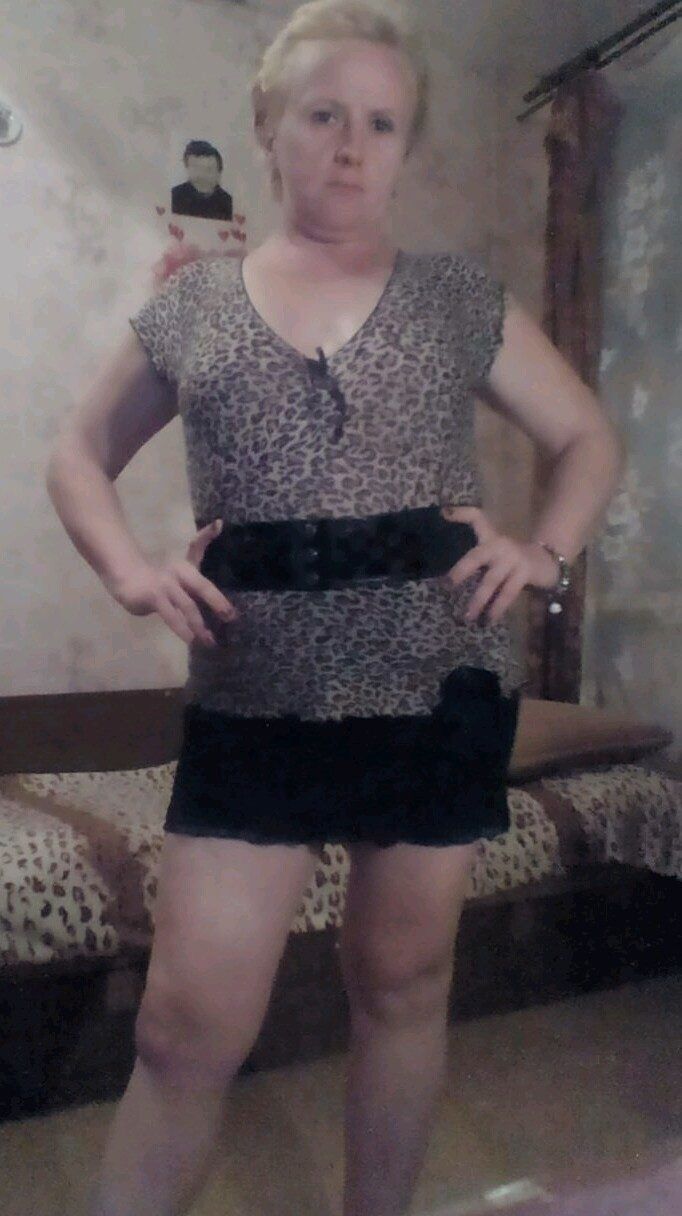  34424383  JULIA, 46 ,    
