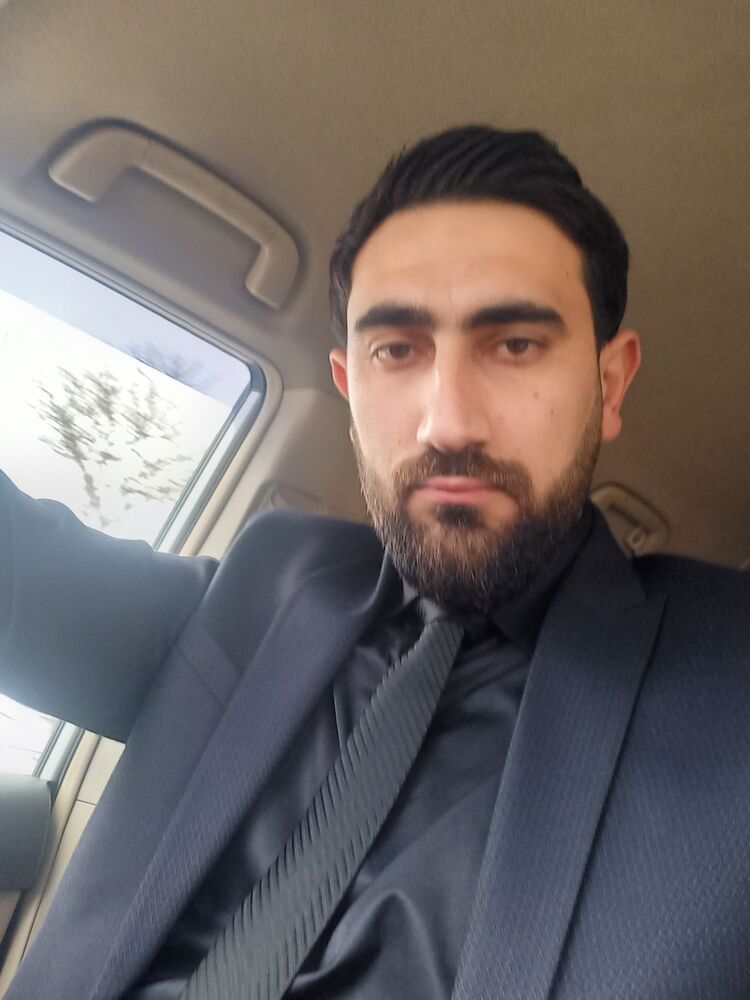  ,   Emil, 34 ,   ,   