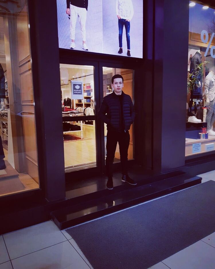  22910813  Serdar, 29 ,    