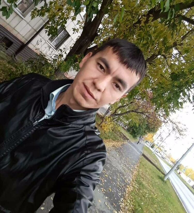 ���� 13753943 ������� ����� Uz, 32 ����, ���� ���������� � ������