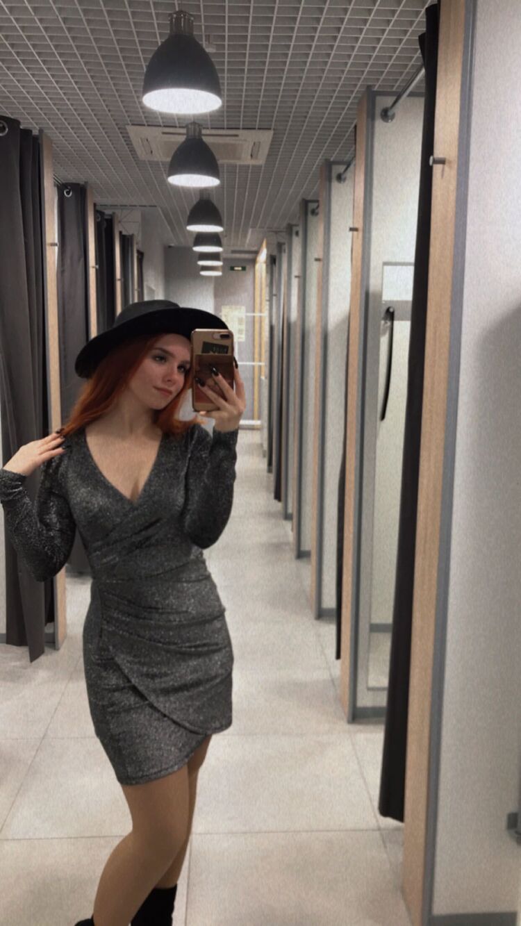  38742443  , 22 ,    -