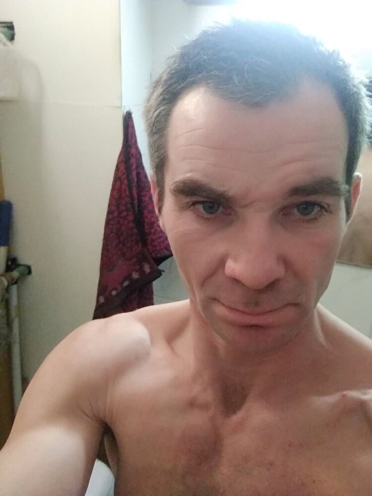  ,   Robert, 48 ,   