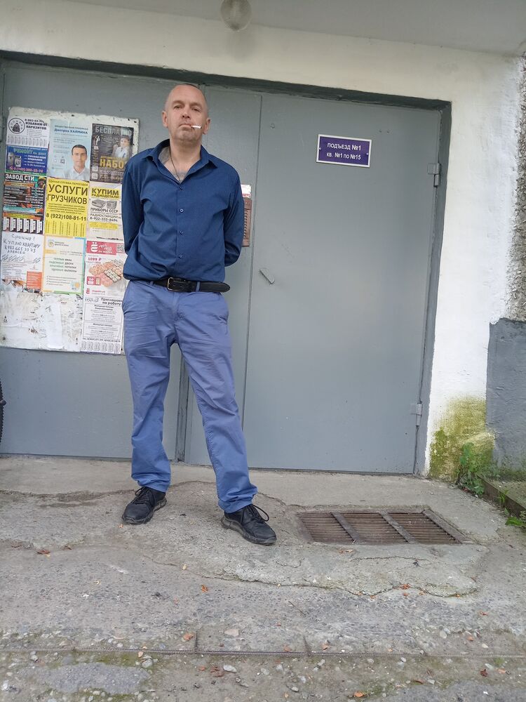  37231383  Dima, 48 ,    