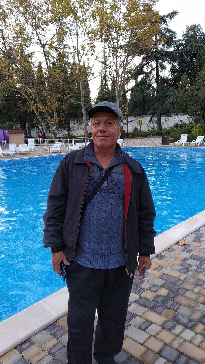  20102393  , 52 ,    