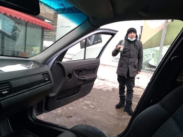  22360583  Vaska, 43 ,    