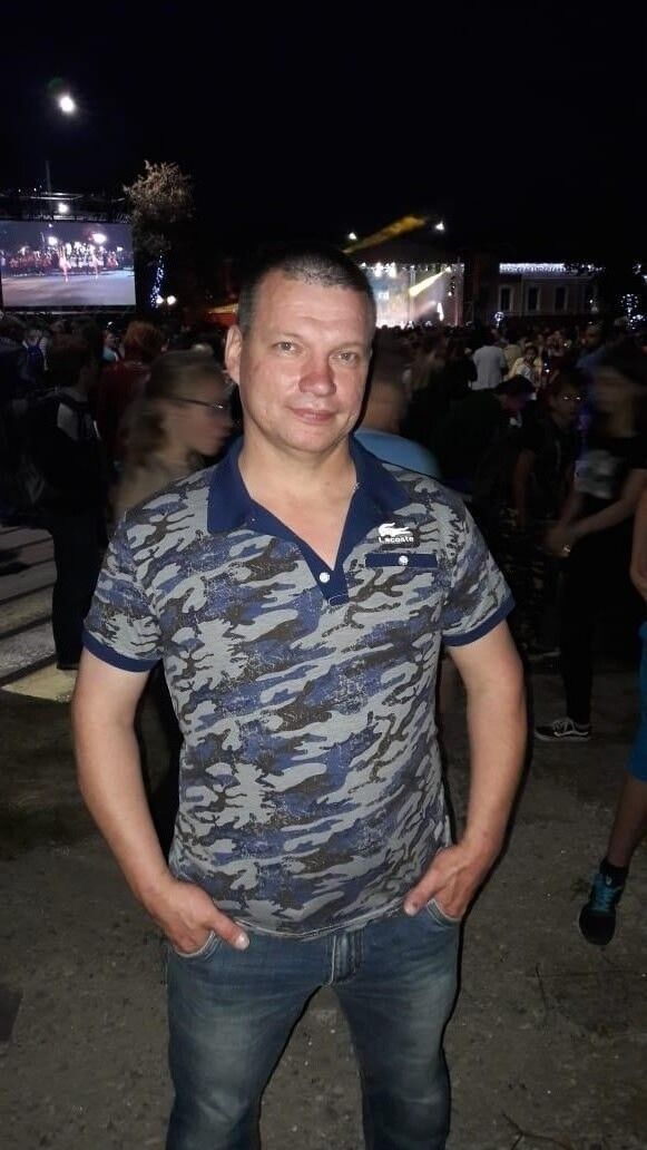  ,   Sergei, 43 ,   ,   , c 