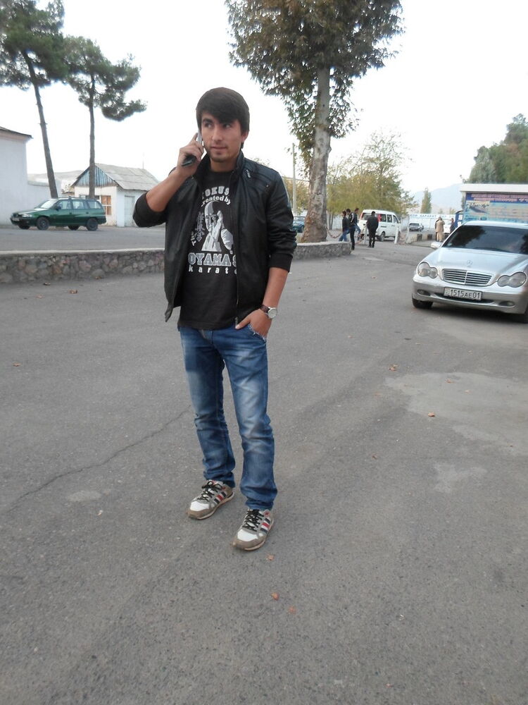  4239253  AmiR, 37 ,    