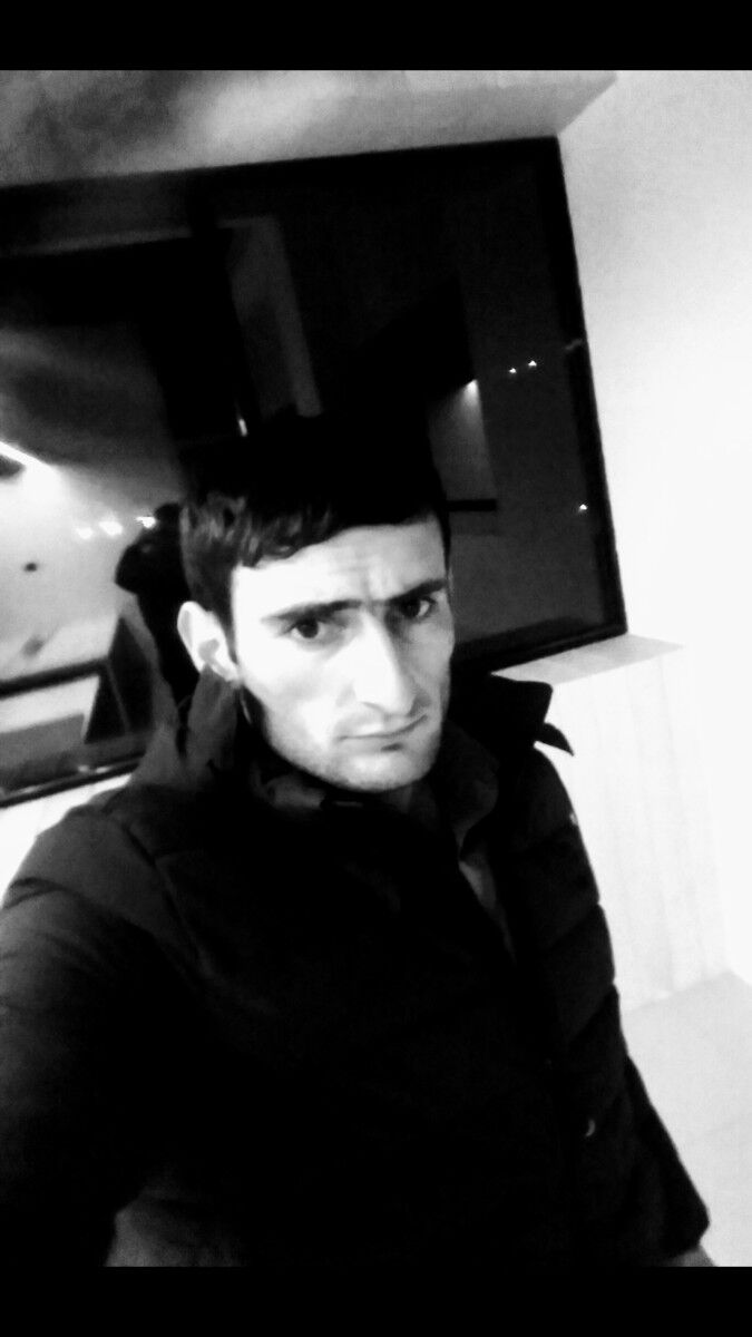  15106883  Gugo, 33 ,    