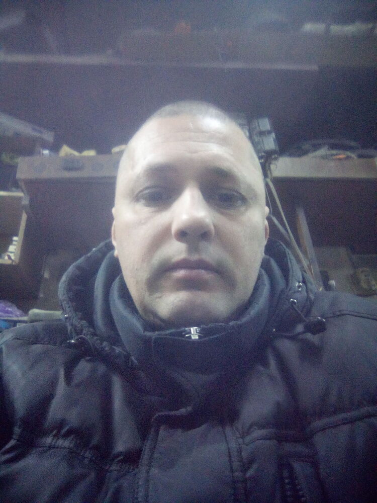 40910653  , 32 ,    