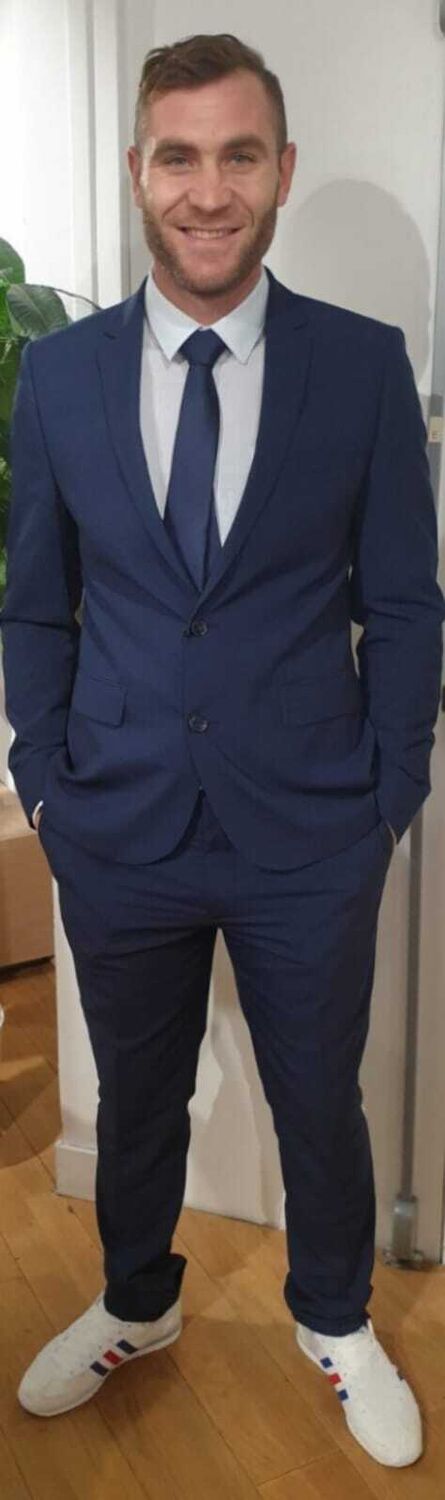  45752413  Vasile, 40 ,    Villejuif