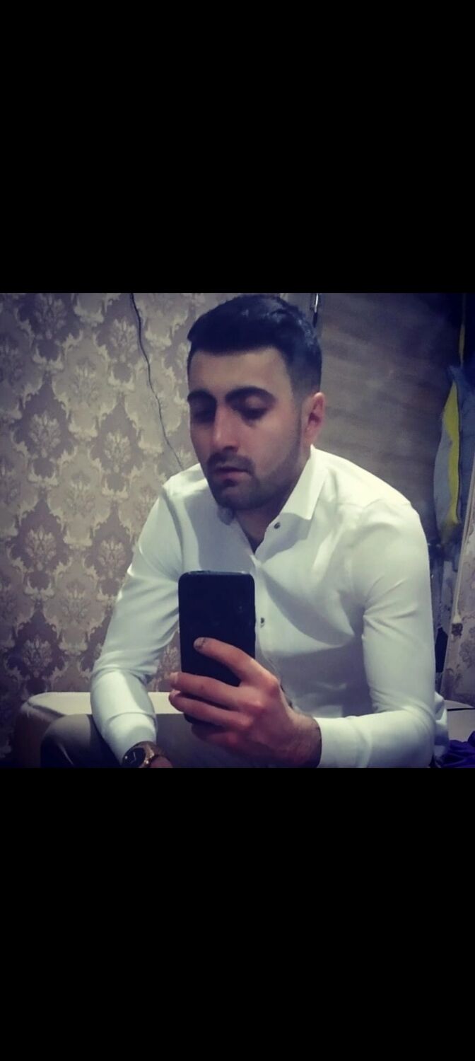  34011863  Karim, 28 ,    