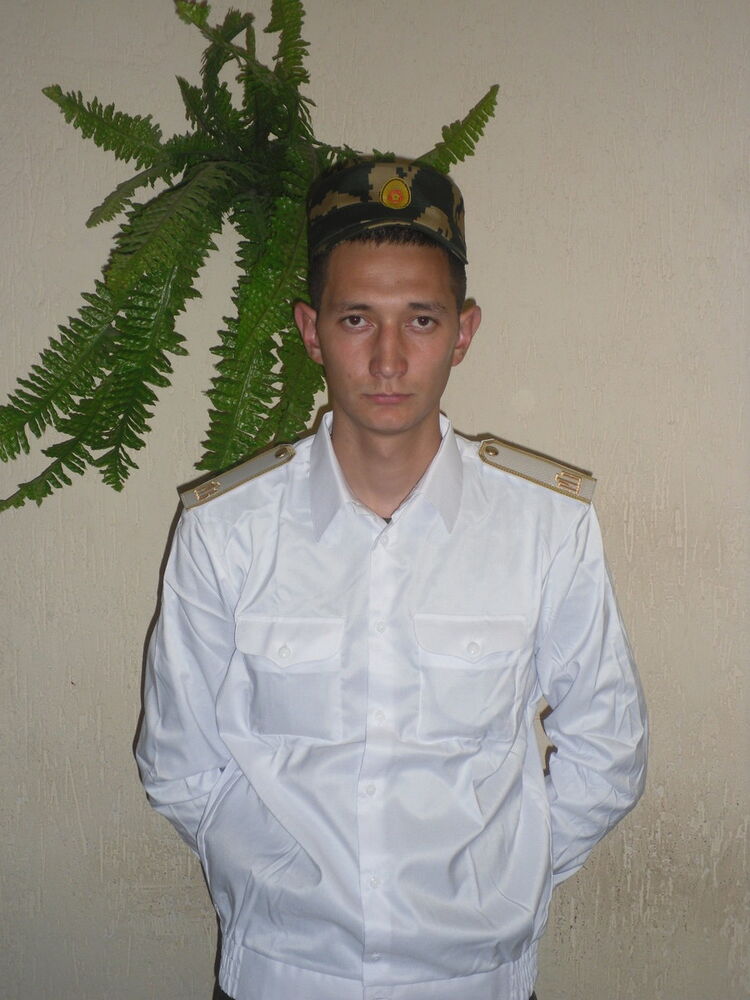  4551903  Artem, 32 ,    