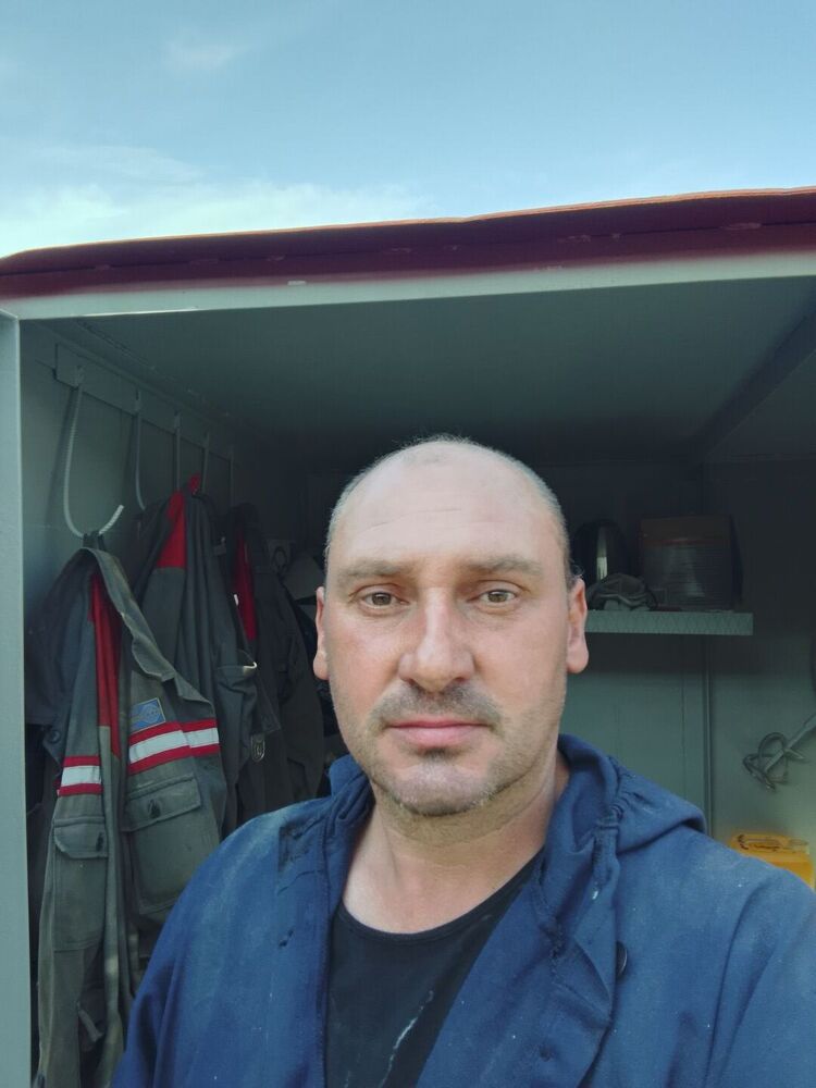  39457083  , 45 ,    
