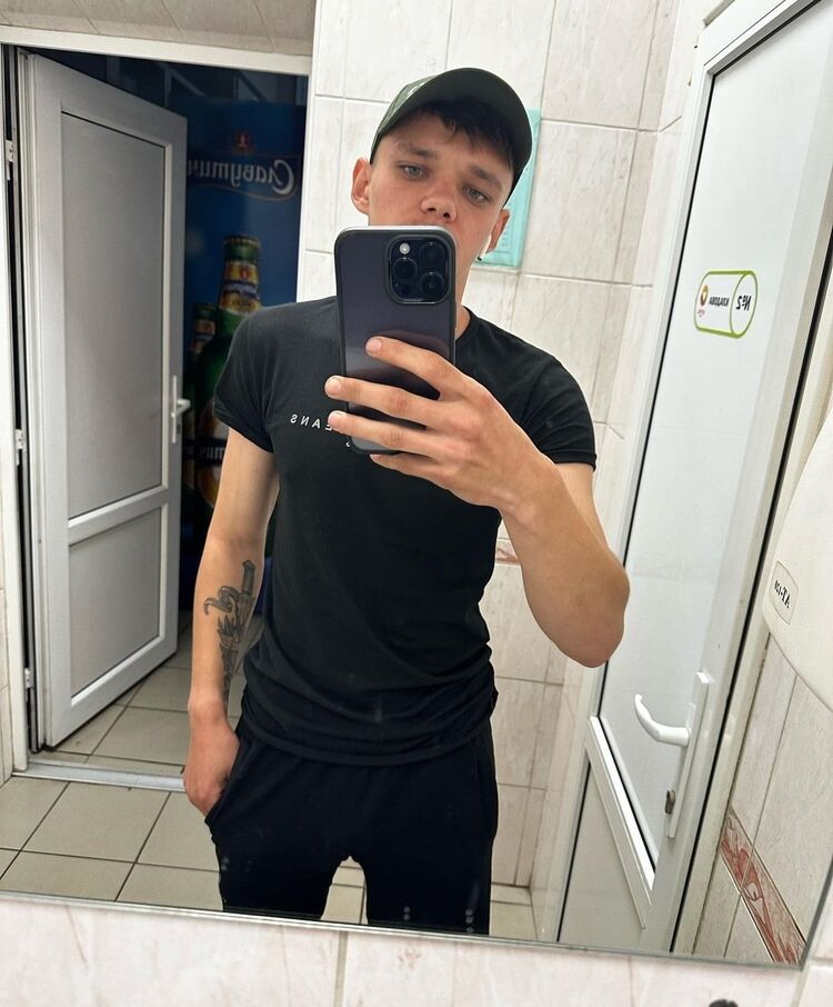  35737853  , 23 ,    