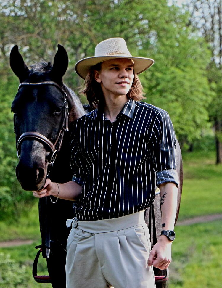  52073843  , 20 ,    --