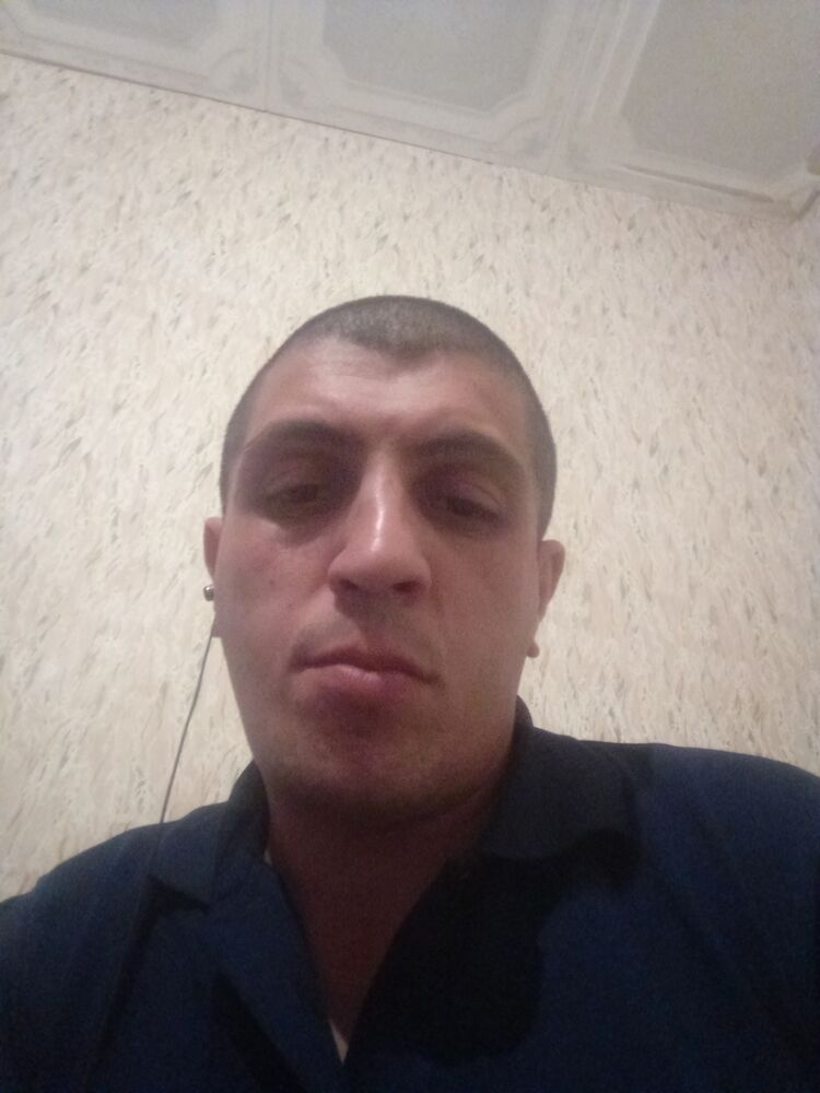  46299273  , 35 ,    