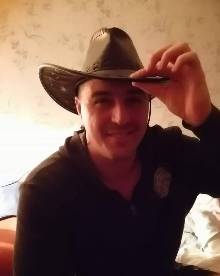  28537623  , 39 ,    -