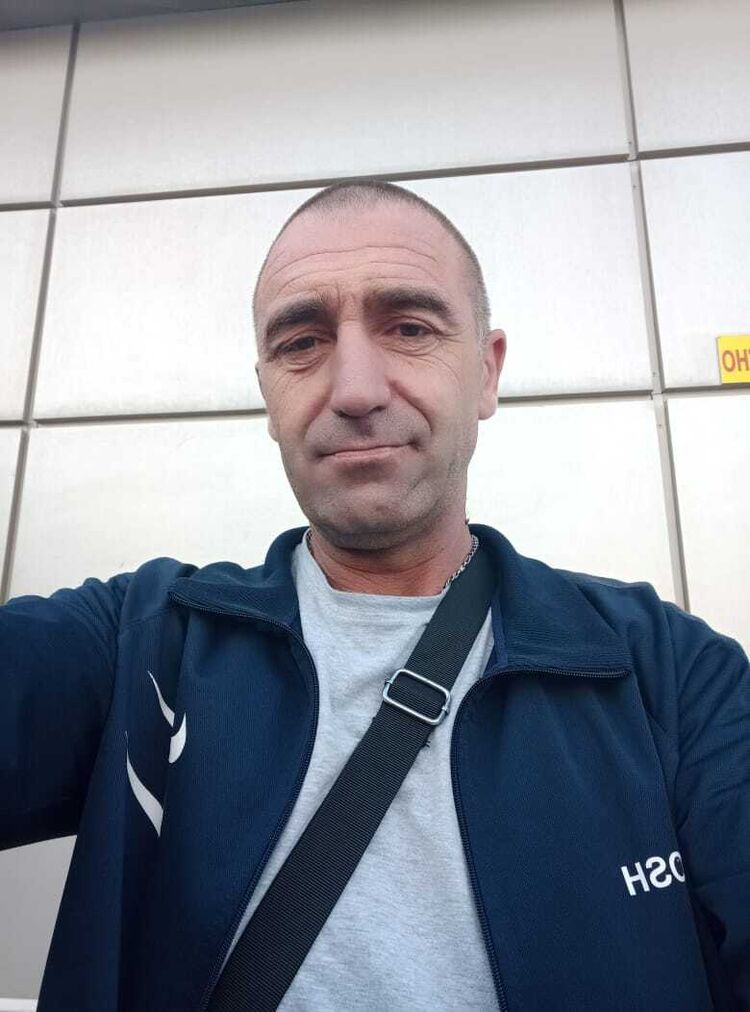  ,   Anatoli, 49 ,     , c , 