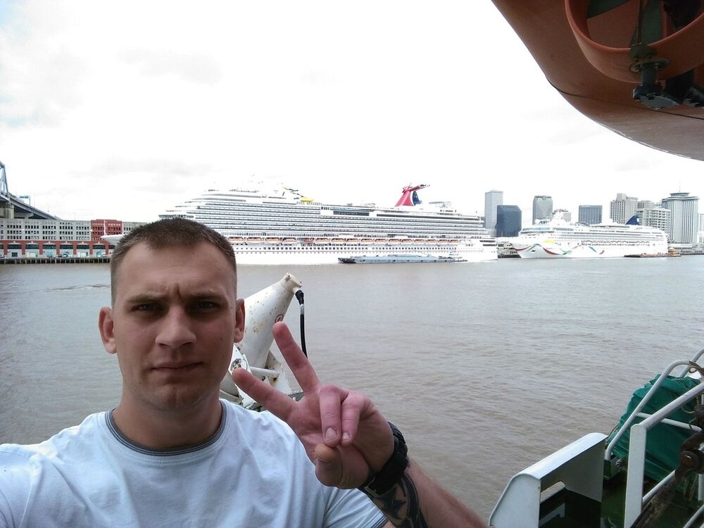 ,   Alex, 33 ,   ,   , c 