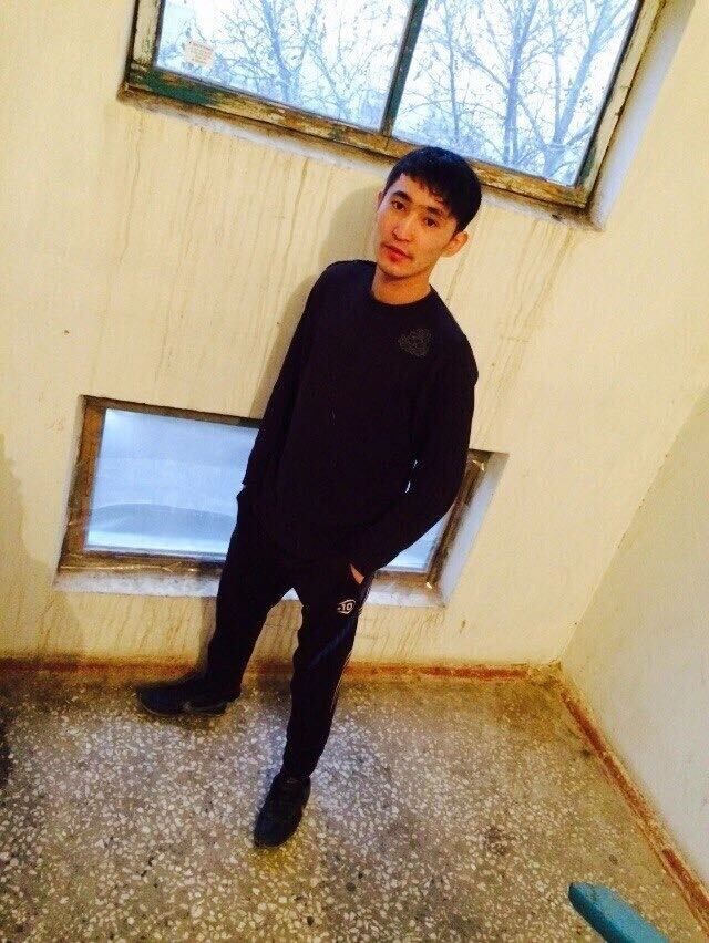  46397873  , 25 ,    