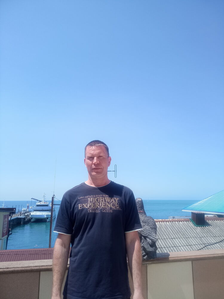  ,   Alexander, 42 ,     , c 
