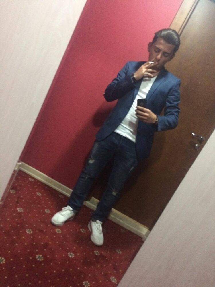  ,   Davit, 26 ,   ,   , c 
