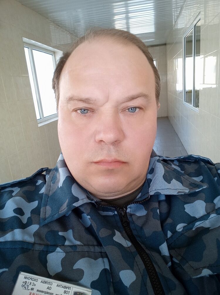  15480113  Igor, 57 ,    