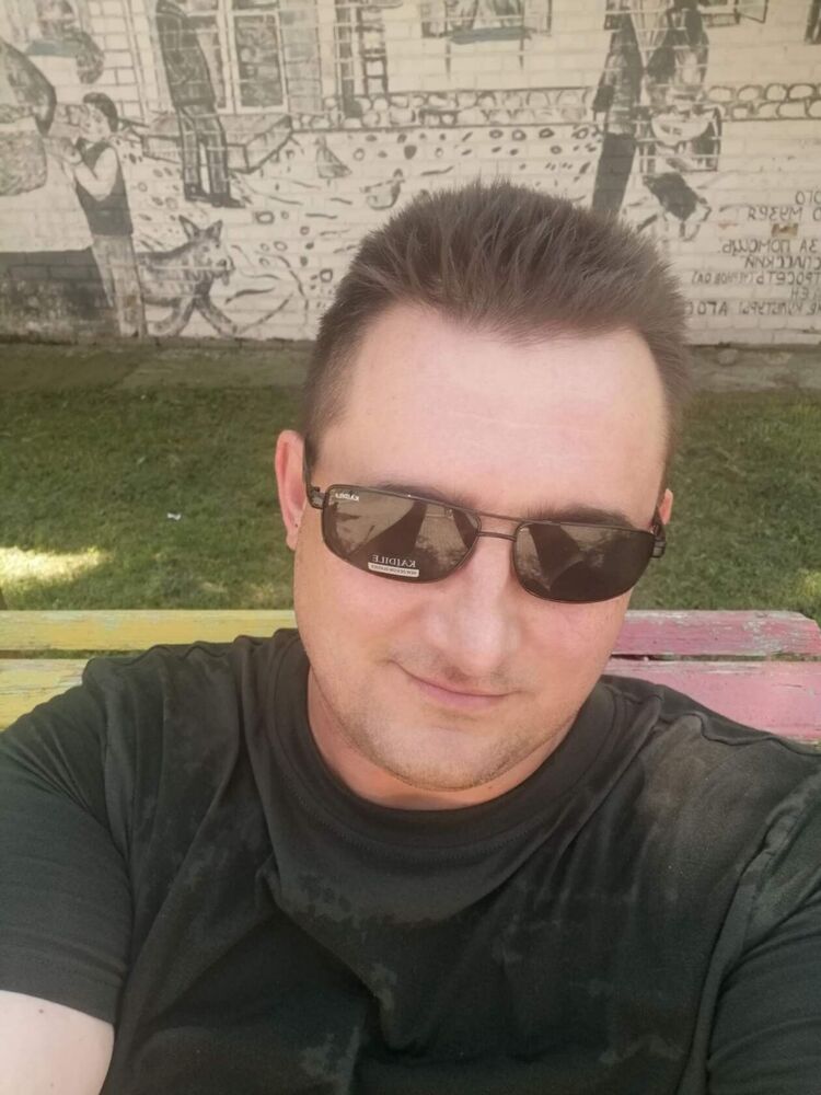  32441103  , 42 ,    