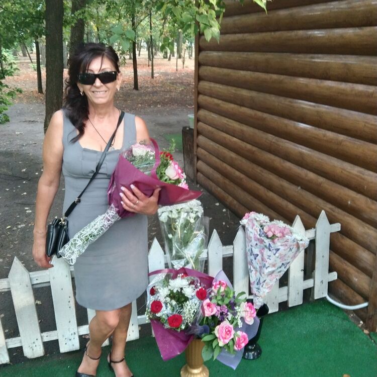  ,   Nina, 57 ,   c 
