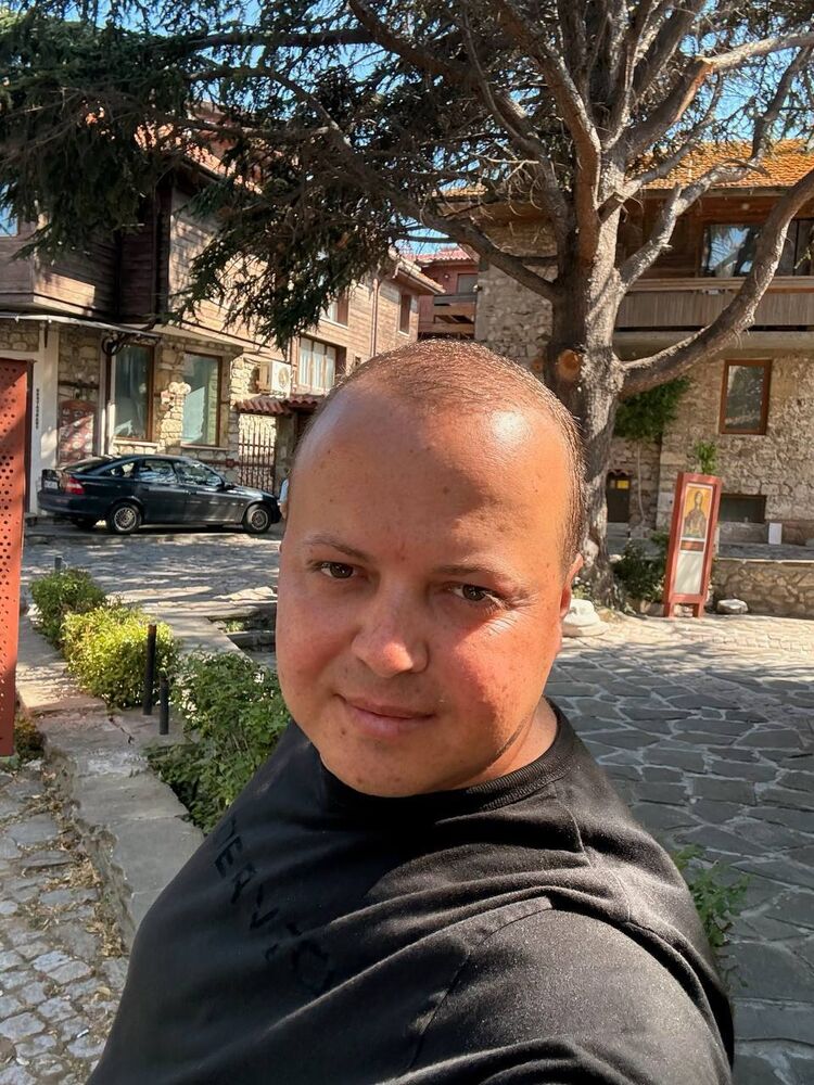  54064543  Eugen, 35 ,    