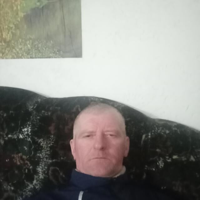  41581563  Dima, 47 ,    