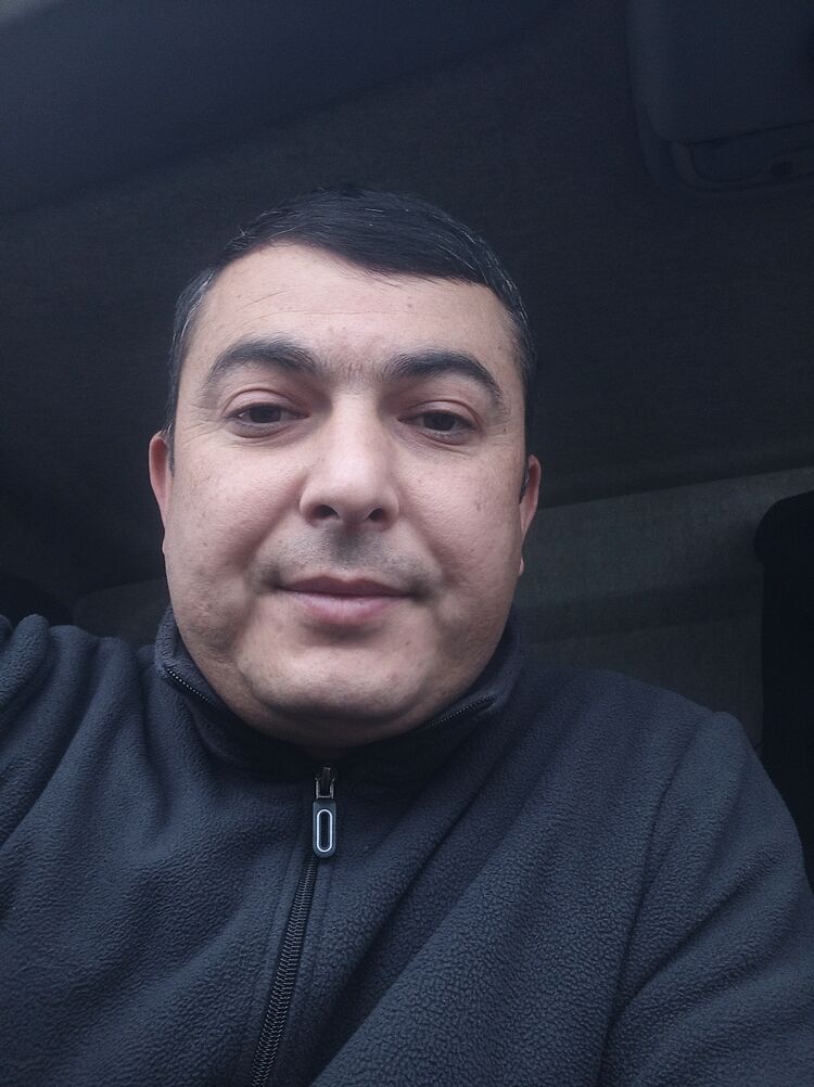  51150863  Shukhrat, 40 ,    