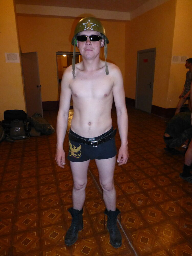  8972793  IVAN, 38 ,    -