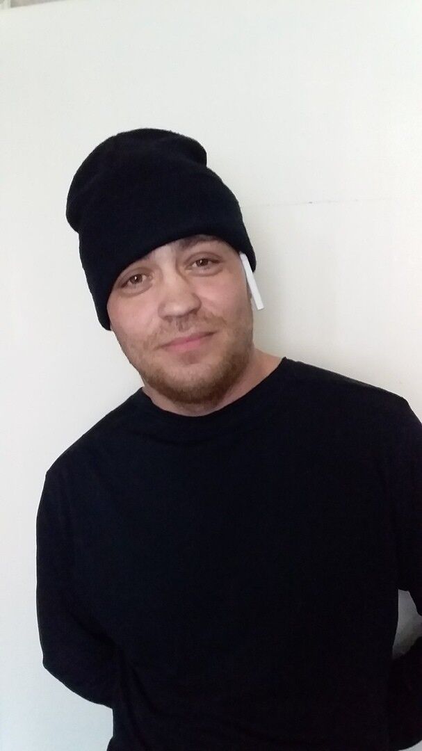  ,   Stas, 38 ,     , c 