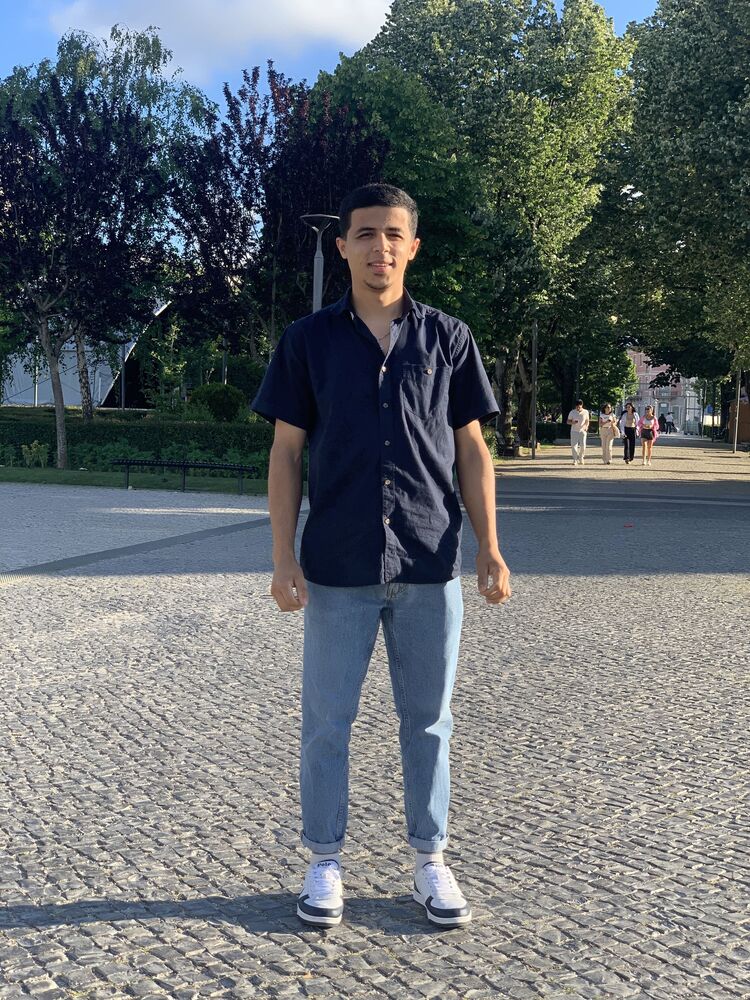 Lisbon,   Zayniddin, 22 ,   ,   