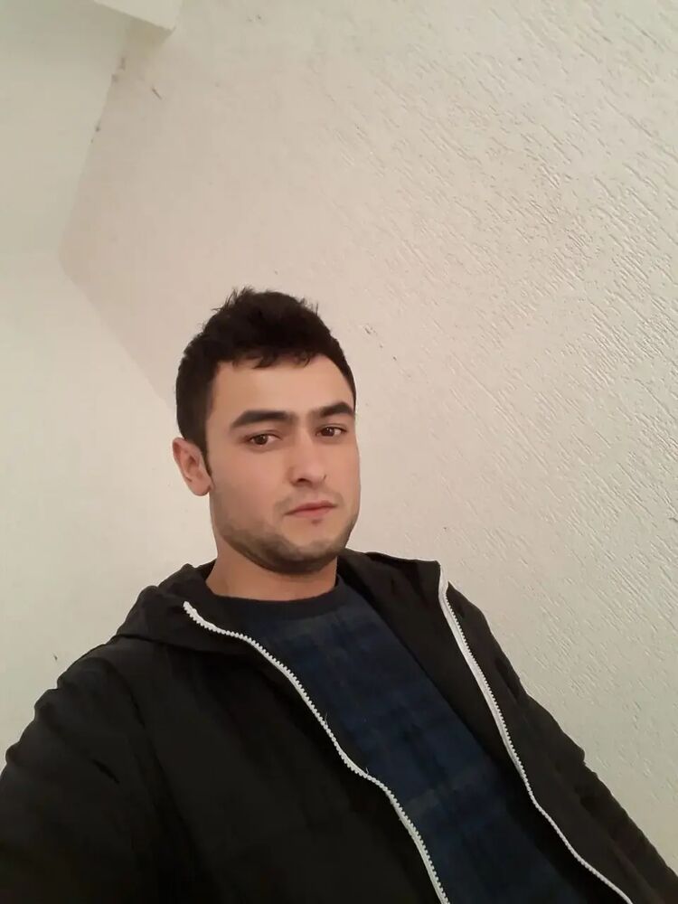  -,   Baha, 32 ,   ,   