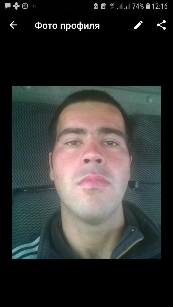  ,   Kamil, 39 ,   ,   