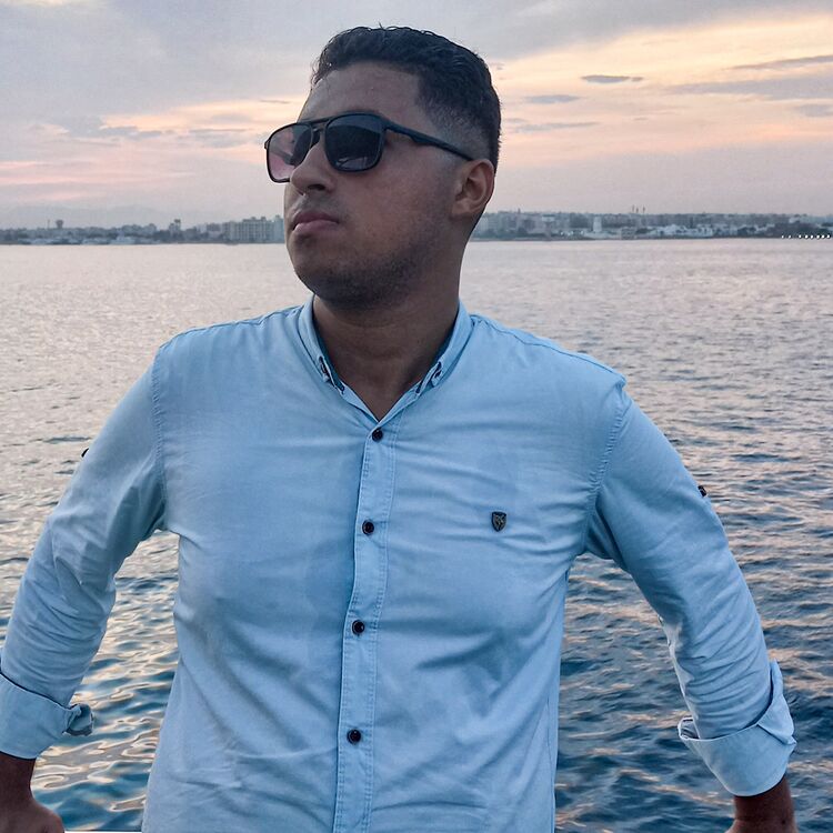  ,   Mahmoud, 21 ,   ,   , c , 