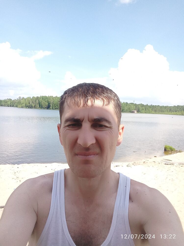  44632663  Bahodir, 38 ,    