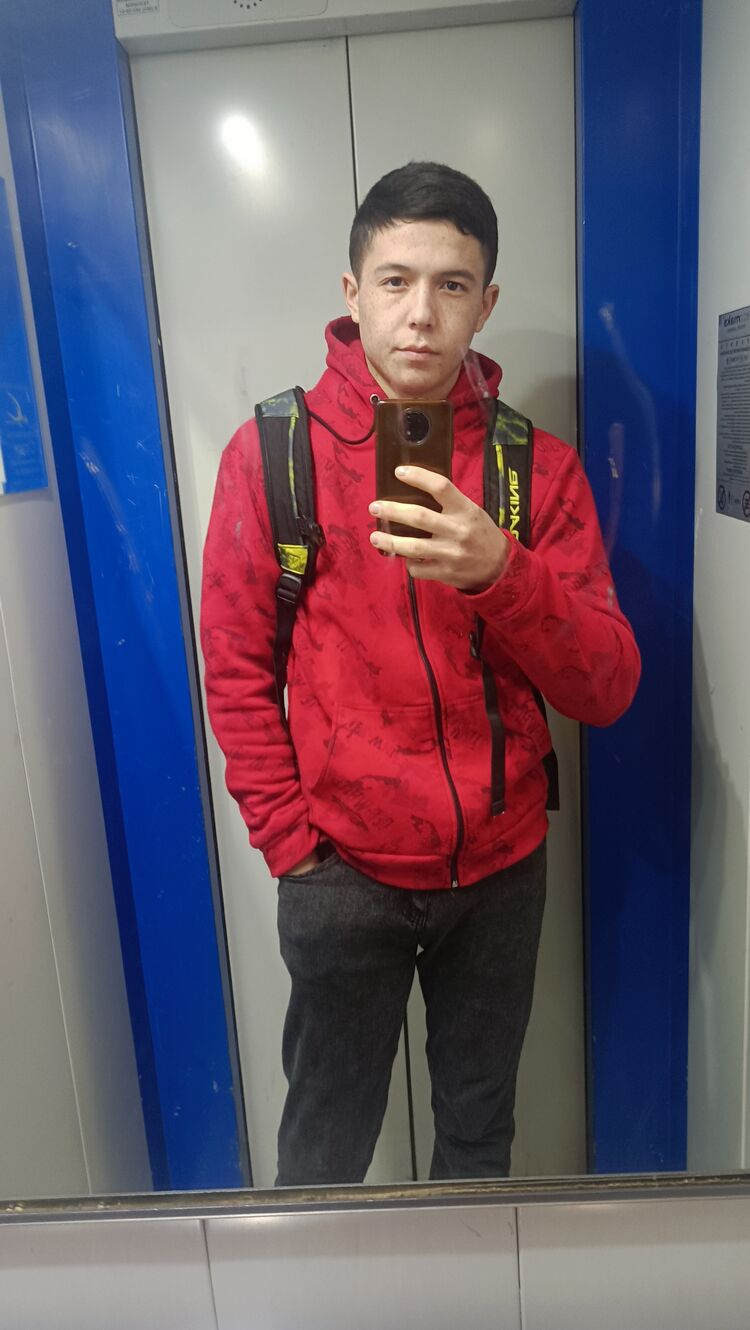  48805073  , 20 ,    