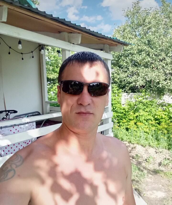  ,   Oleg, 43 ,   ,   
