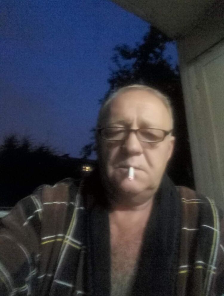  30550463  Michal, 63 ,    