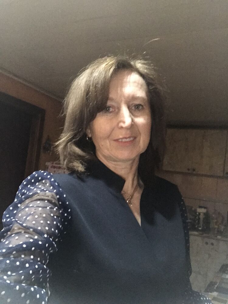  ,   Lana, 52 ,     , c 