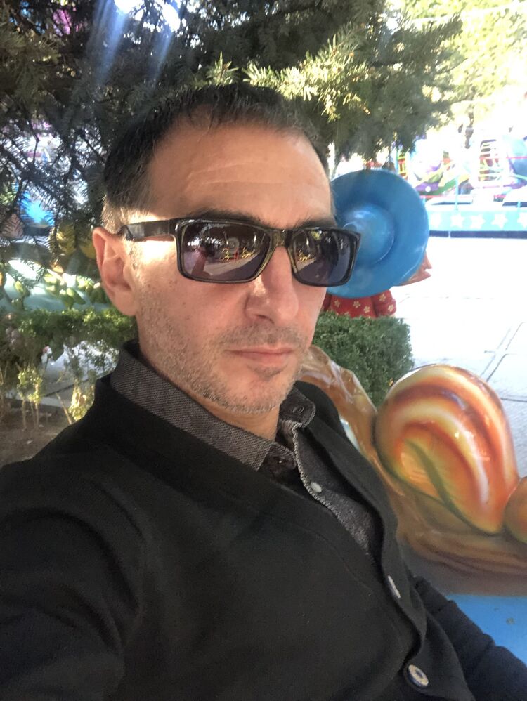  ,   Rafael, 45 ,   ,   , c , 